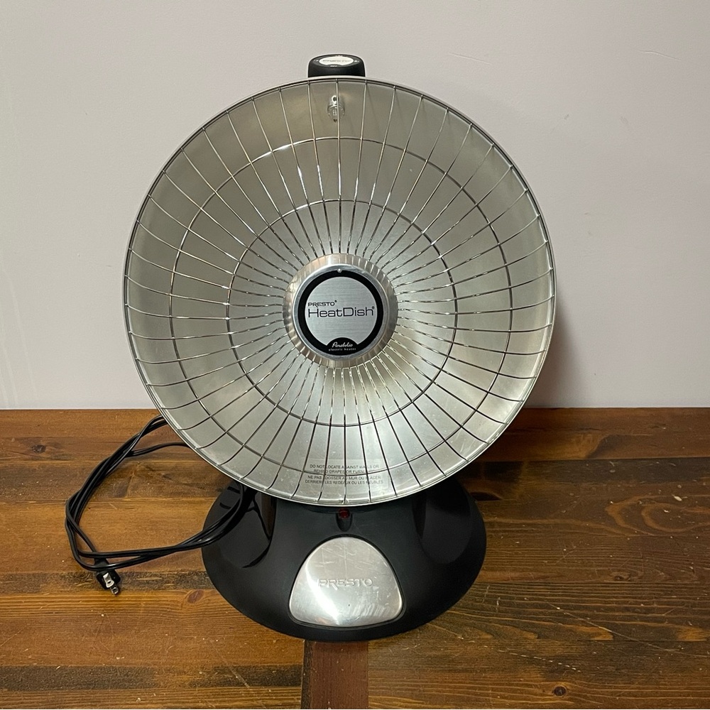 Presto HeatDish Parabolic Heater - Black and Silver